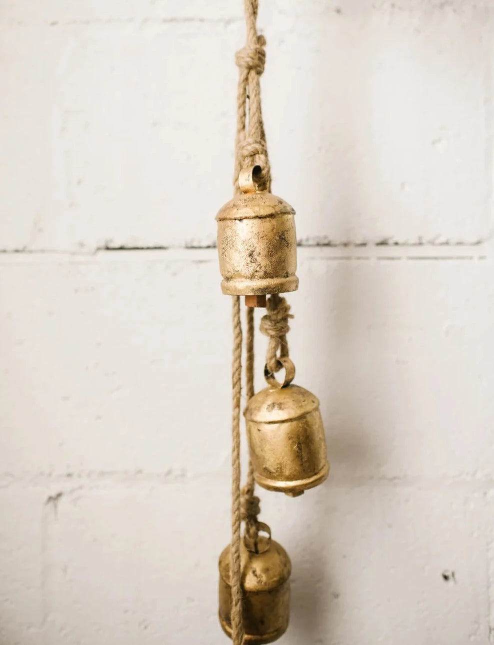 Large Rustic Bell Cascade