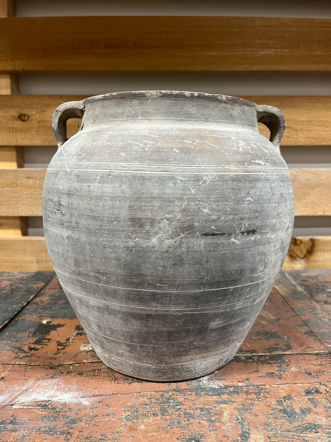 Vintage Louis II Small Black Pot