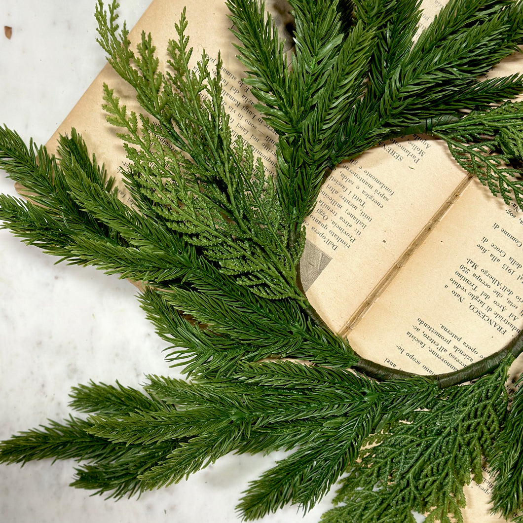 Spruce + Cedar Candle Ring