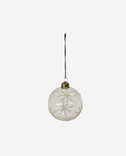 Load image into Gallery viewer, Ornament Star - Clear / silver

